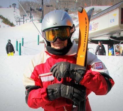 Lou Batori 